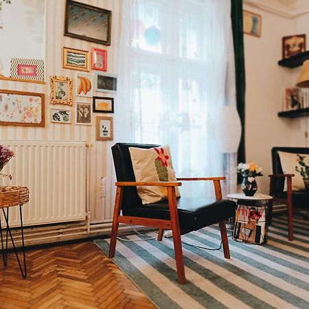Flat In Historic Villa With Your Own Private Garden, Near City Park Budapeszt Zewnętrze zdjęcie